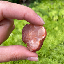 Cargar imagen en el visor de la galería, Cornalina en Bruto