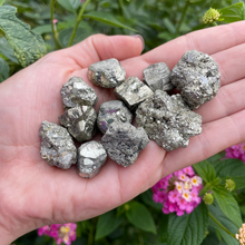 Cargar imagen en el visor de la galería, Pirita en Bruto
