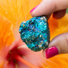 Cargar imagen en el visor de la galería, Calcopirita en Bruto