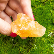 Cargar imagen en el visor de la galería, Citrino en Bruto