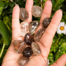 Cargar imagen en el visor de la galería, Cuarzo Ahumado Tamboreado