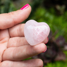Cargar imagen en el visor de la galería, Cuarzo Rosa en Corazón