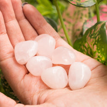 Cargar imagen en el visor de la galería, Cuarzo Rosa Tamboreado