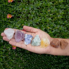 Cargar imagen en el visor de la galería, Set de Cristales para Chakras en Bruto