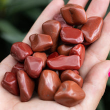 Cargar imagen en el visor de la galería, Jaspe Rojo Tamboreado