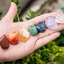 Cargar imagen en el visor de la galería, Set de Cuarzos para Chakras